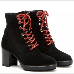 Aquatalia Isotta Suede Boots black NIB size 6